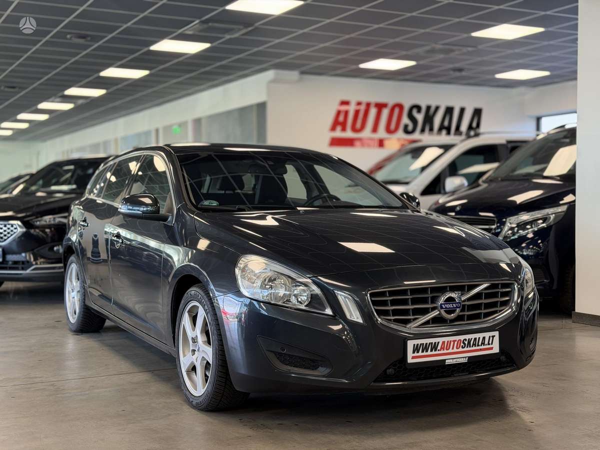 Volvo V60 2011 — photo 24