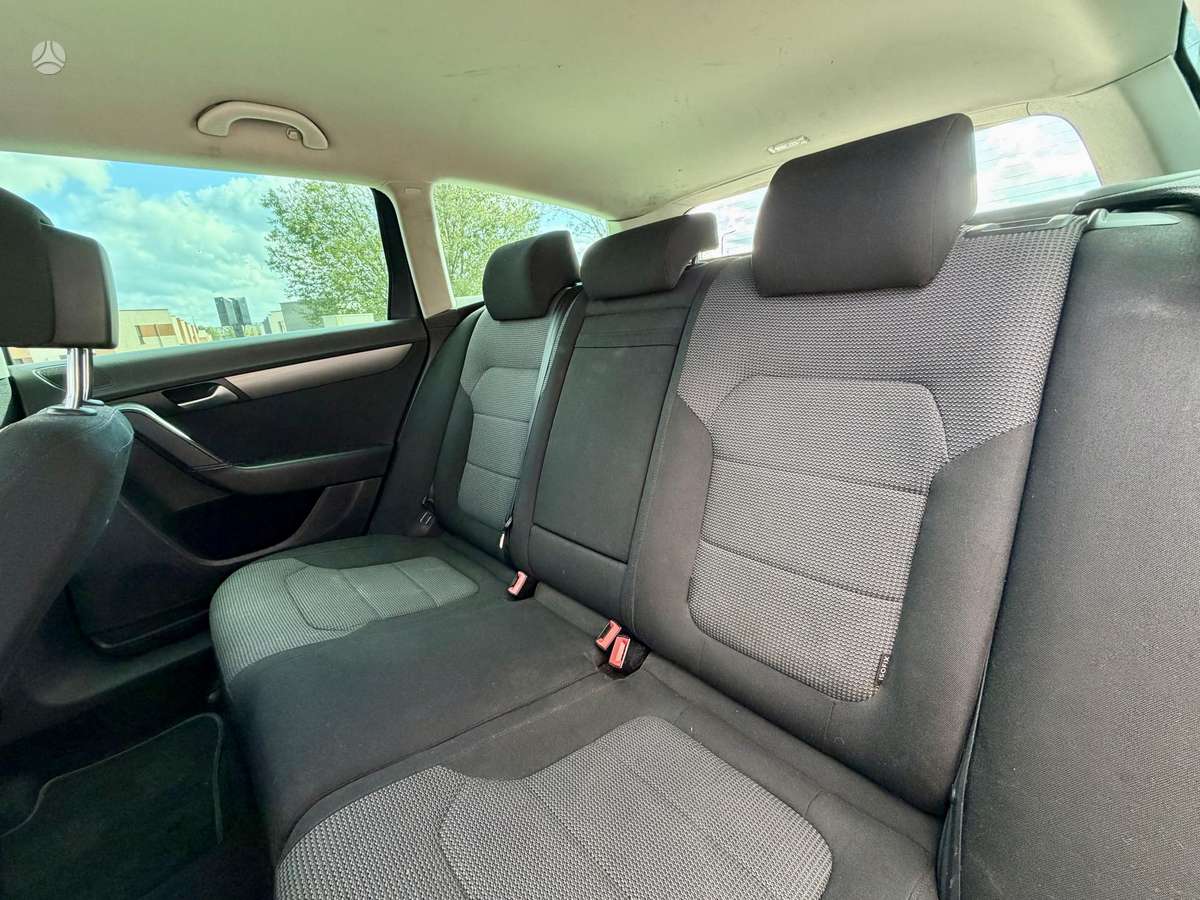 Volkswagen Passat 2014 — photo 13