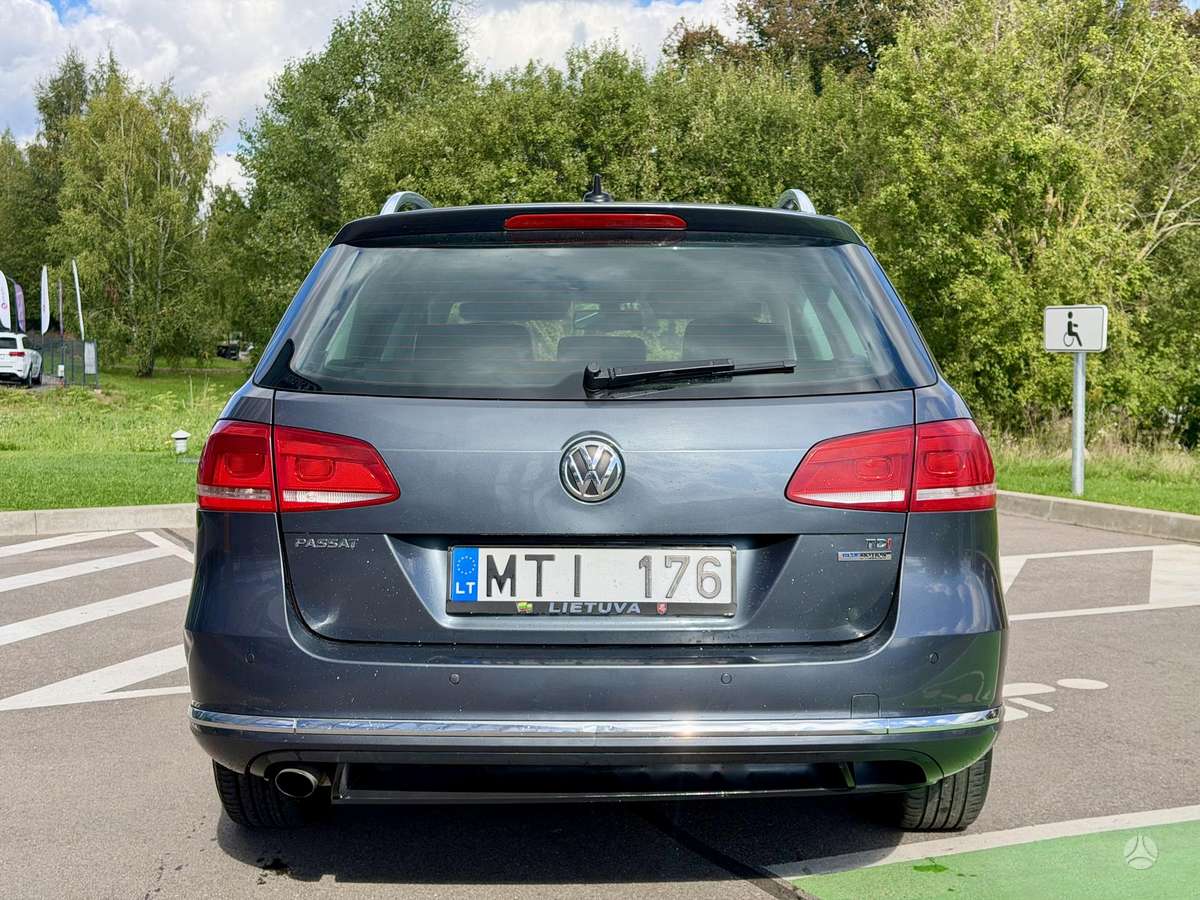 Volkswagen Passat 2014 — engine 1598 cm³, 105 HP (77kW)