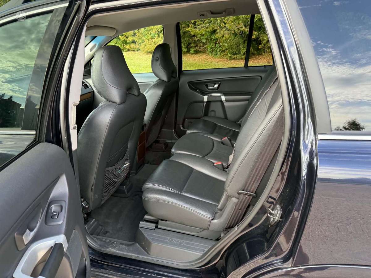 Volvo XC90 2006 — photo 16