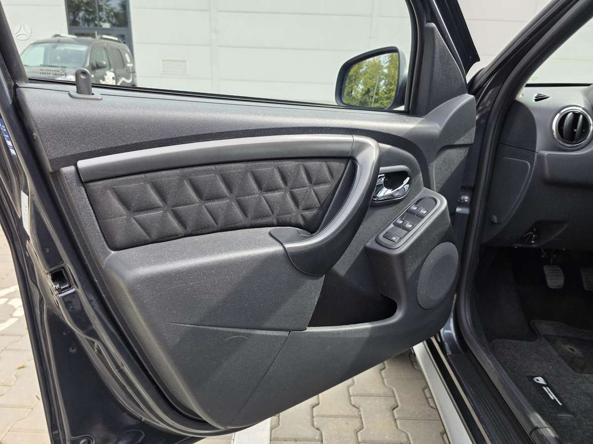 Dacia Duster 2014 — photo 11