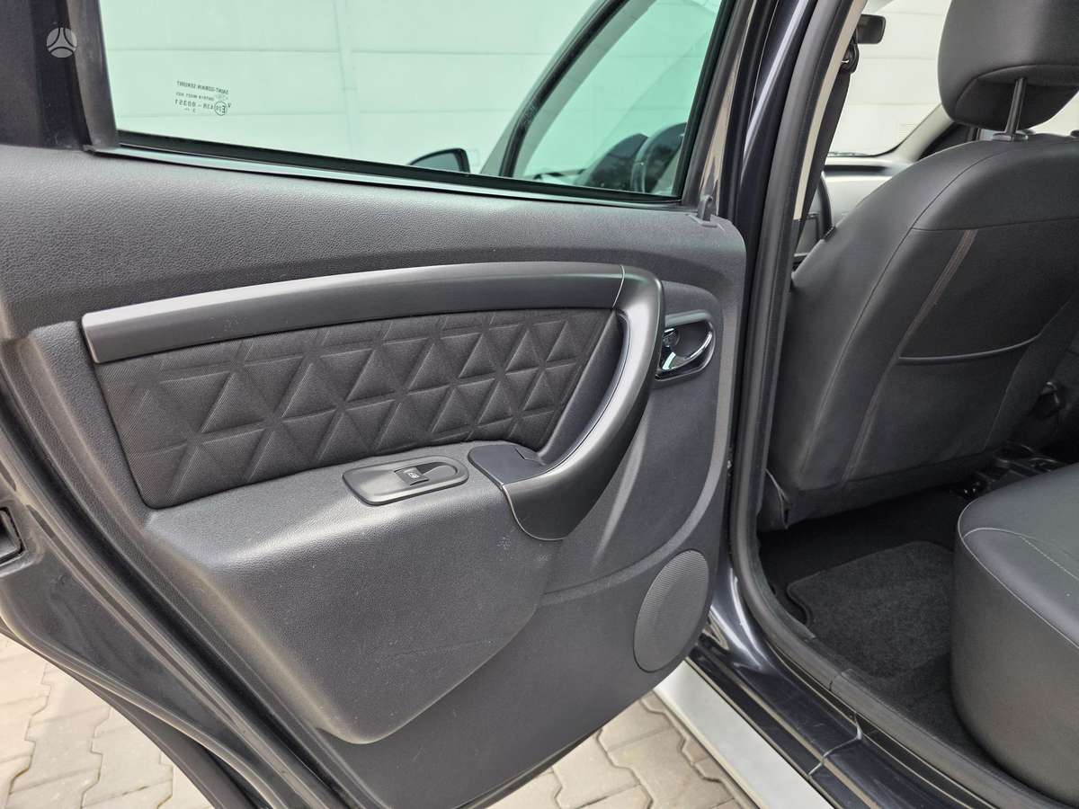Dacia Duster 2014 — photo 12