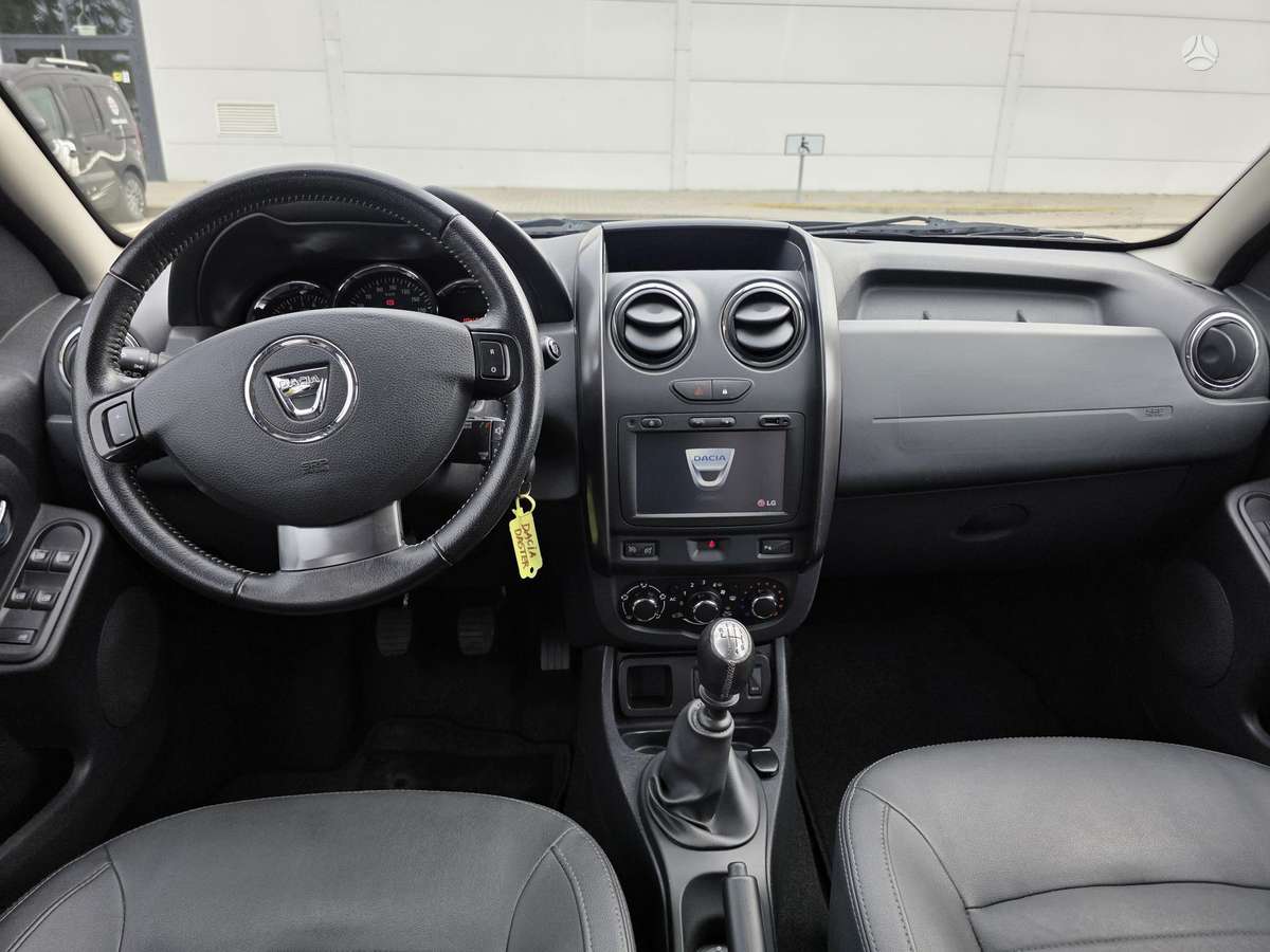 Dacia Duster 2014 — photo 16