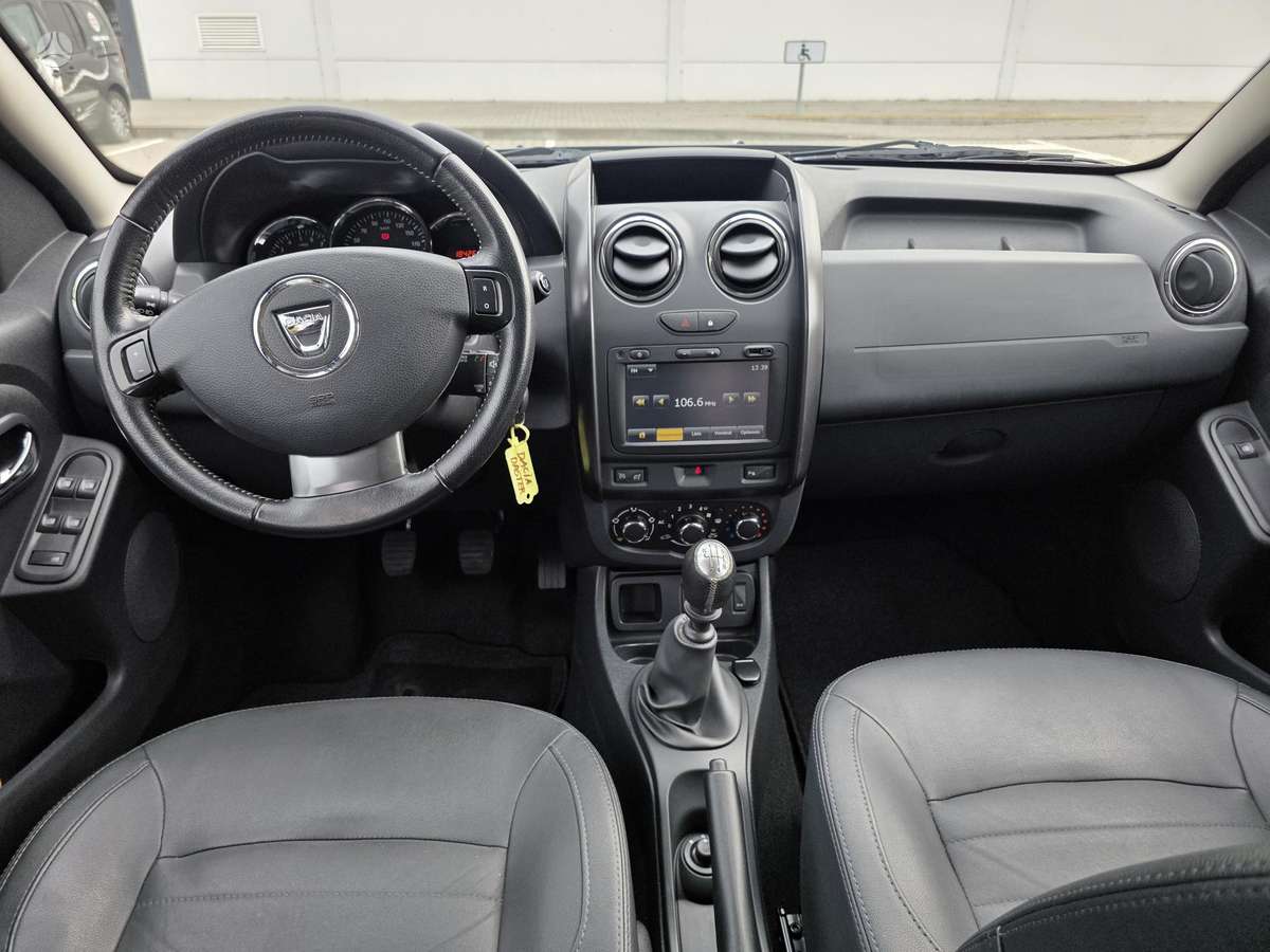 Dacia Duster 2014 — photo 17
