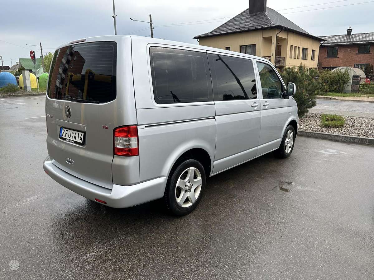 Volkswagen Caravelle 2006 — photo 5