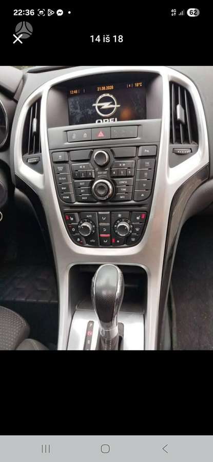 Opel Astra 2012 — photo 10