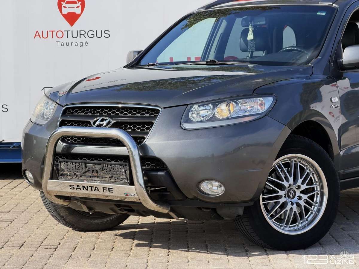 Hyundai Santa 2006 — вигляд ззаду