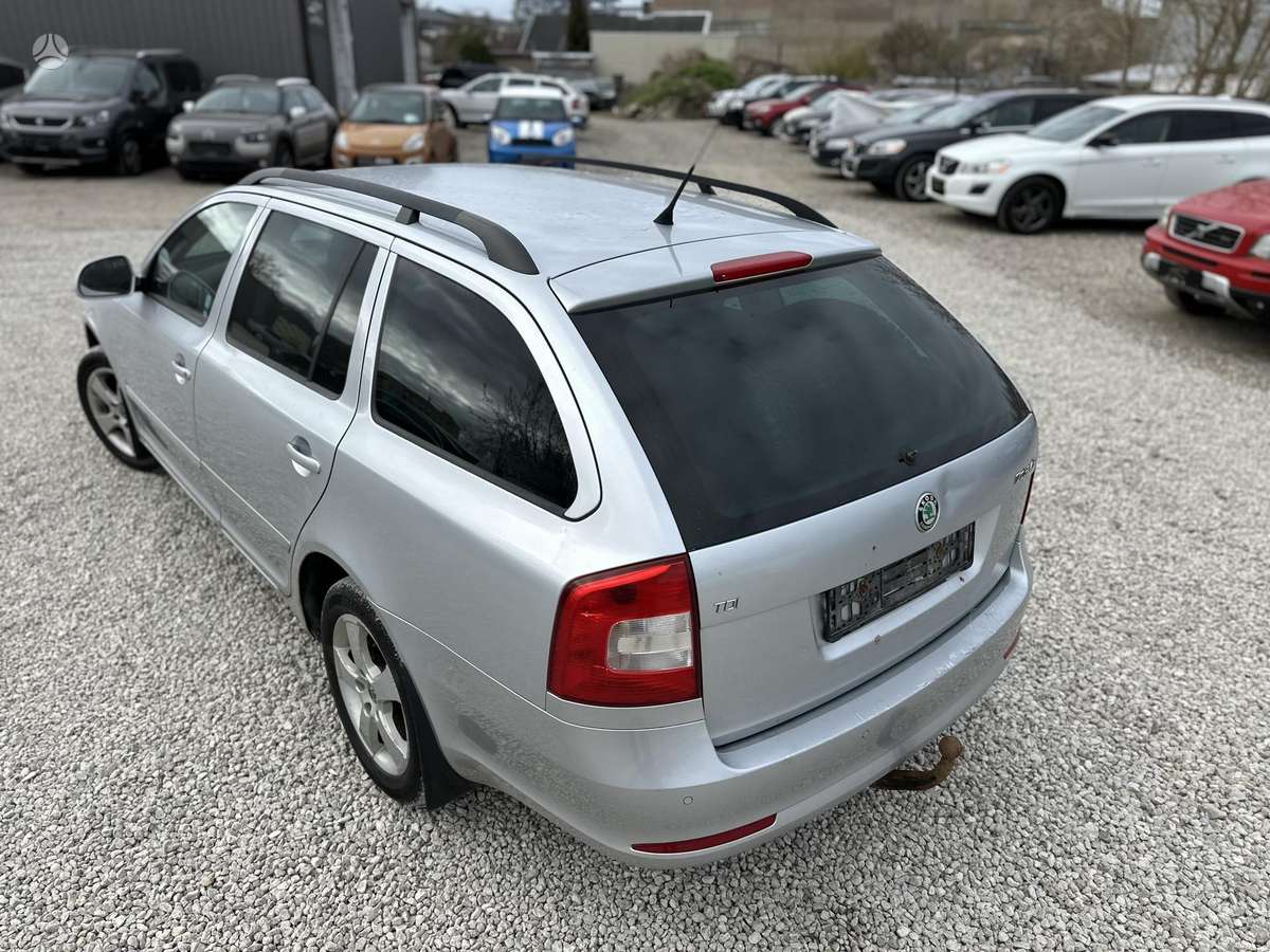 Skoda Octavia 2009 — photo 11
