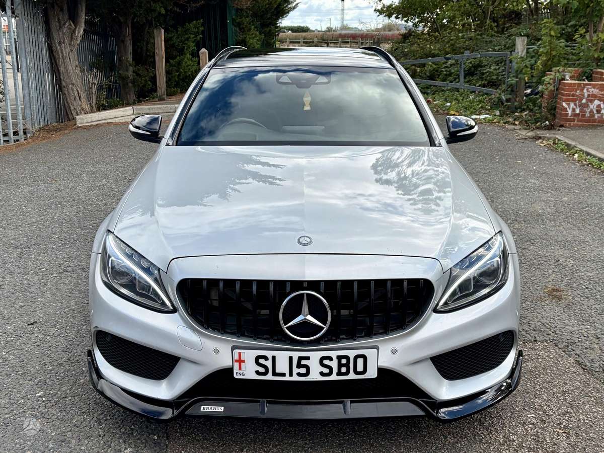 Mercedes-Benz C300 2015 — rear view
