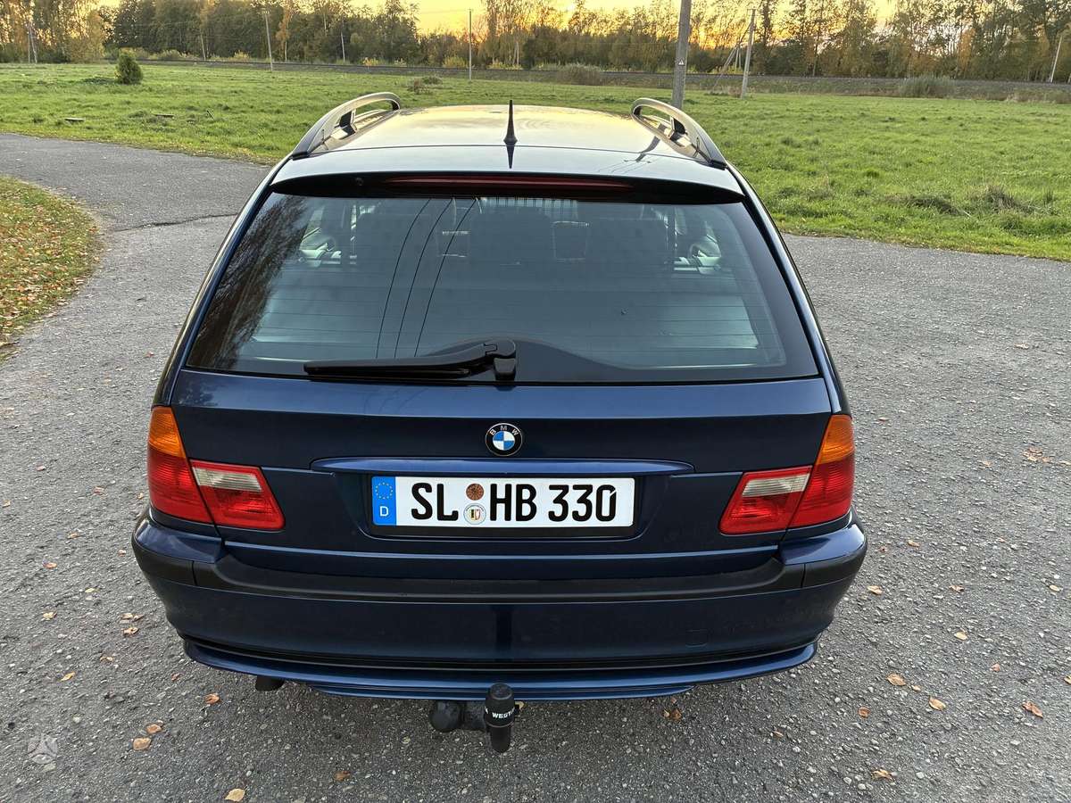 BMW 320 2004 — photo 14