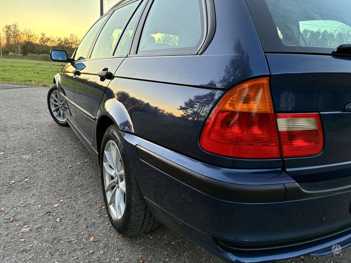 BMW 320 2004 — photo 17