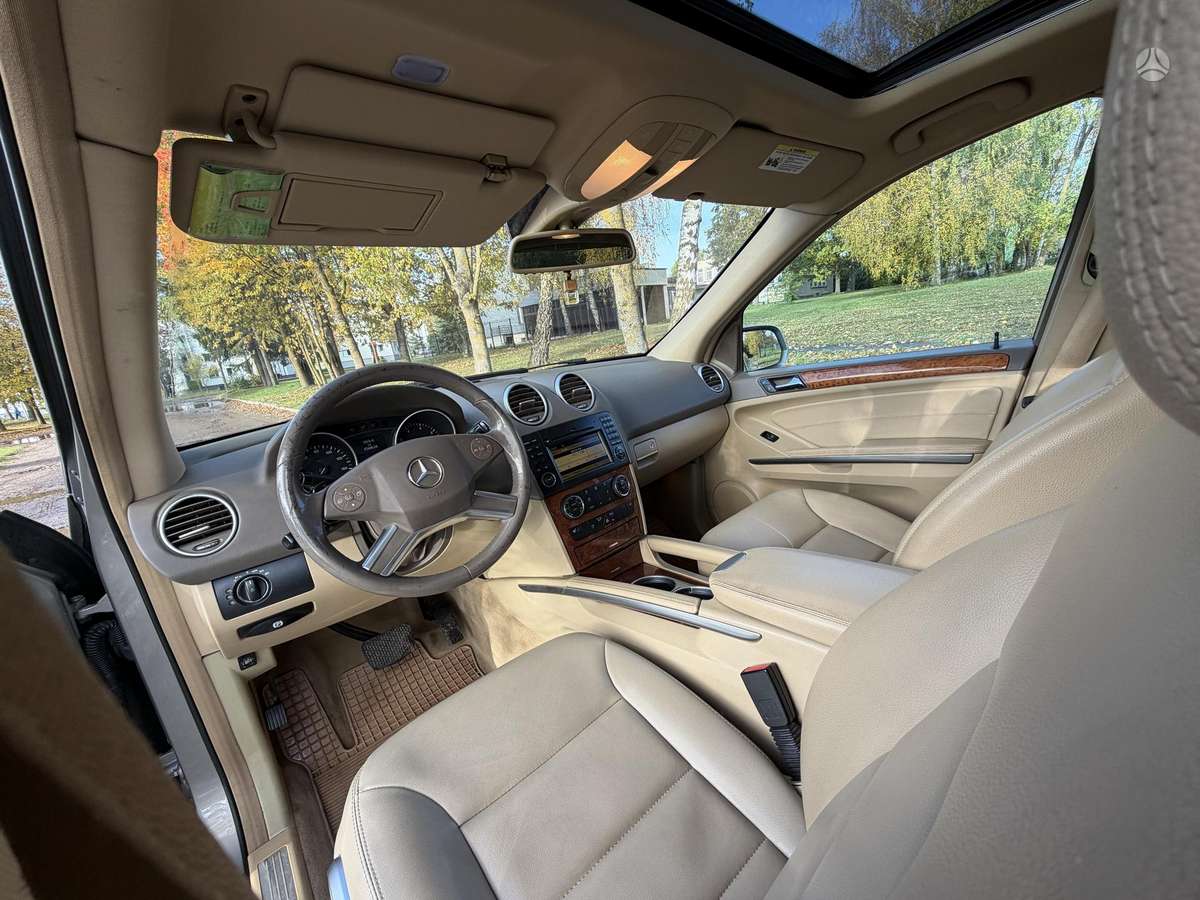 Mercedes-Benz ML350 2009 — photo 13