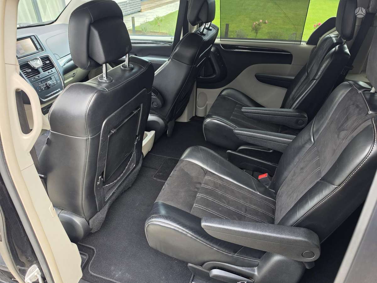 Chrysler Voyager 2014 — фото 15