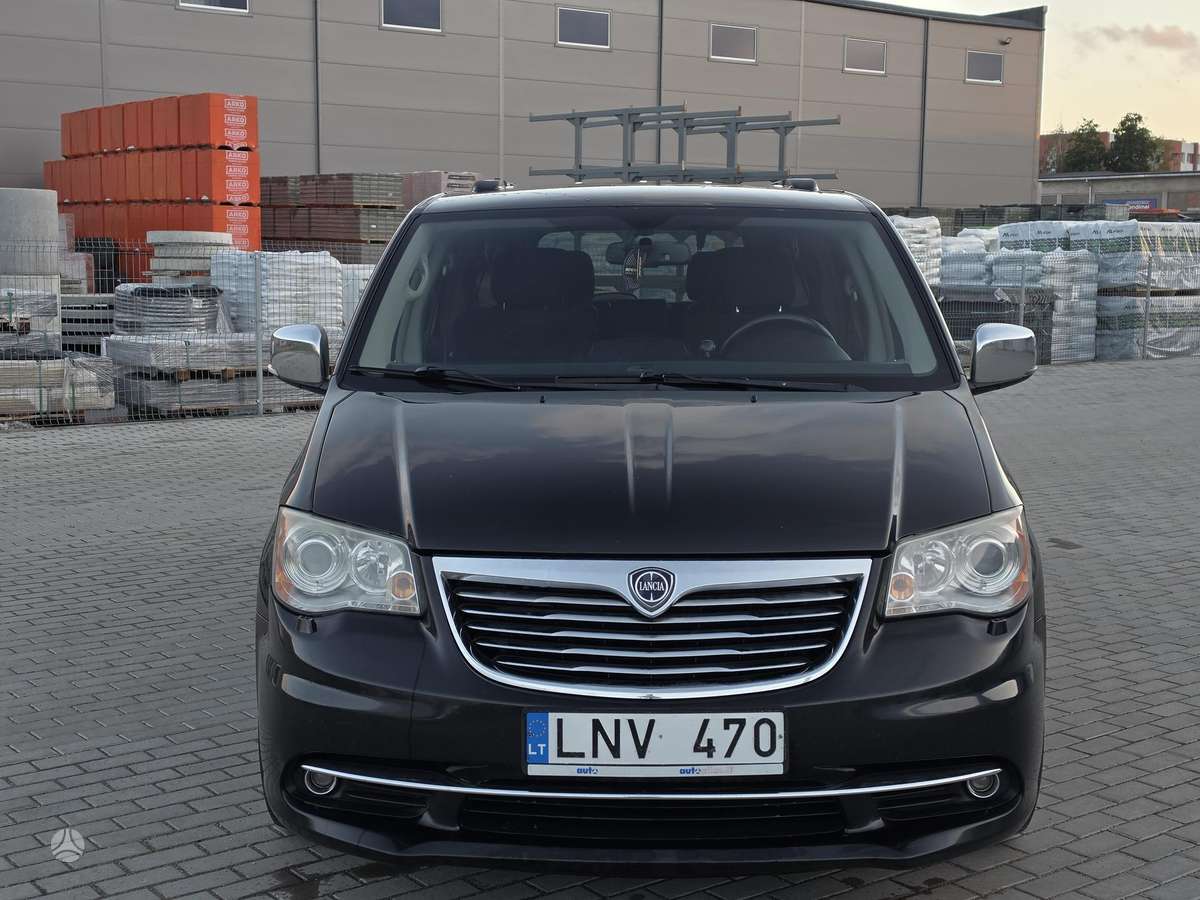 Chrysler Voyager 2014 — двигун 2800 cm³, 177 HP (130kW)