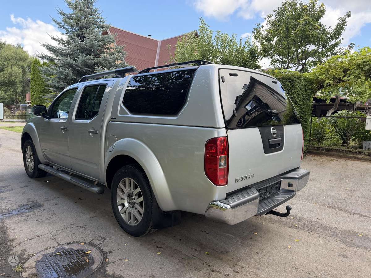 Nissan Navara 2014 — engine 2498 cm³