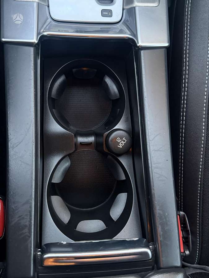 Volvo XC60 2011 — photo 33