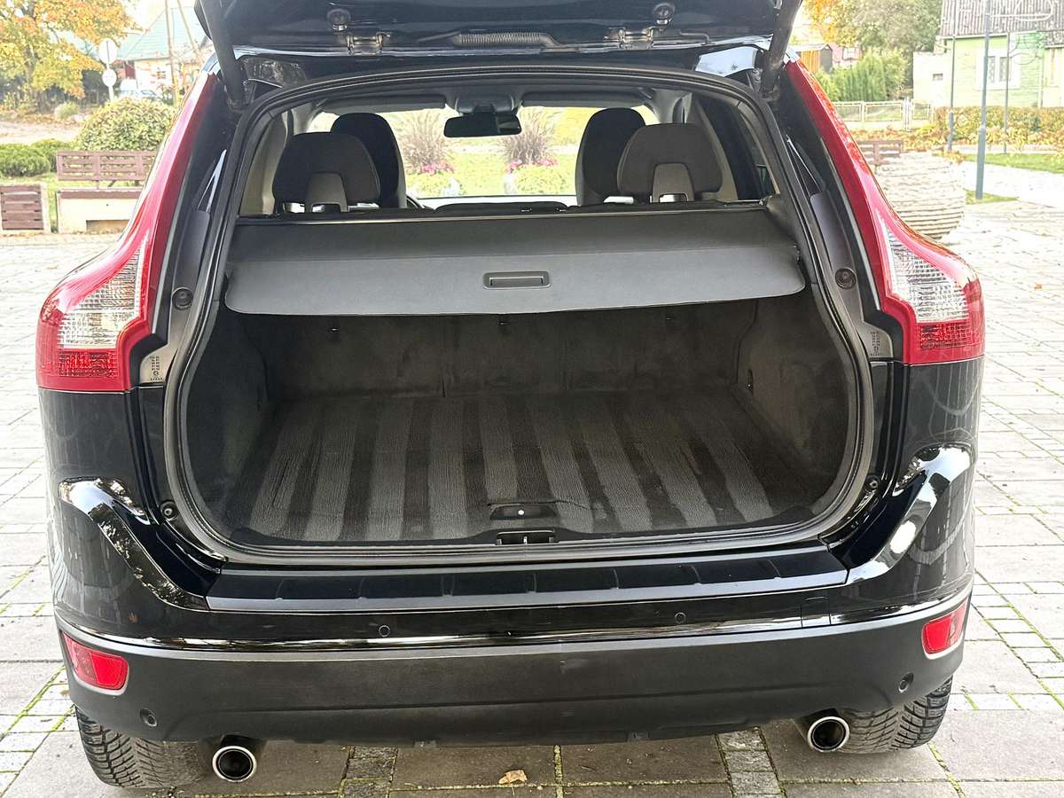Volvo XC60 2011 — photo 40