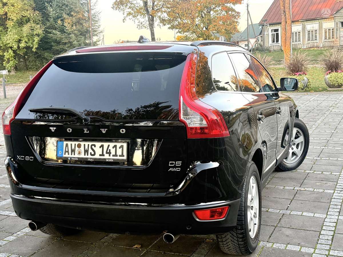 Volvo XC60 2011 — photo 8