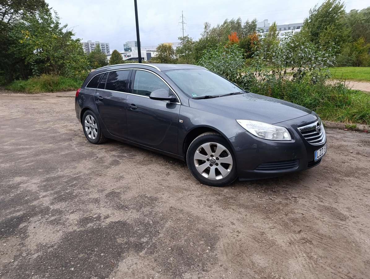Opel Insignia 2009 — photo 8