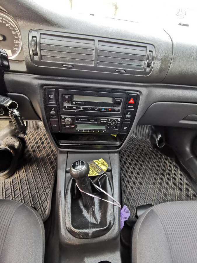 Volkswagen Passat 2004 — двигун 1984 cm³, 116 HP (85kW)