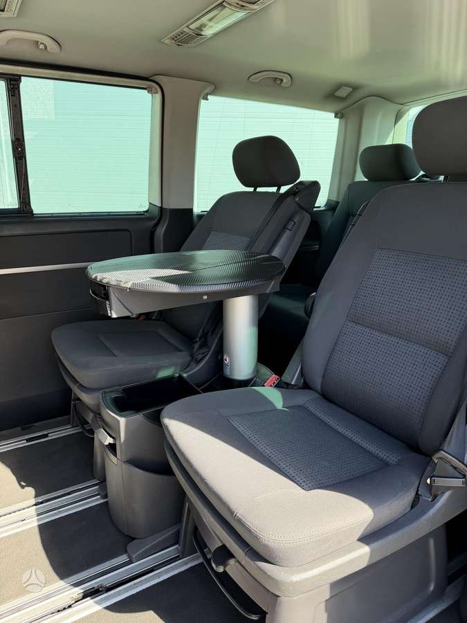 Volkswagen Multivan 2005 — photo 10