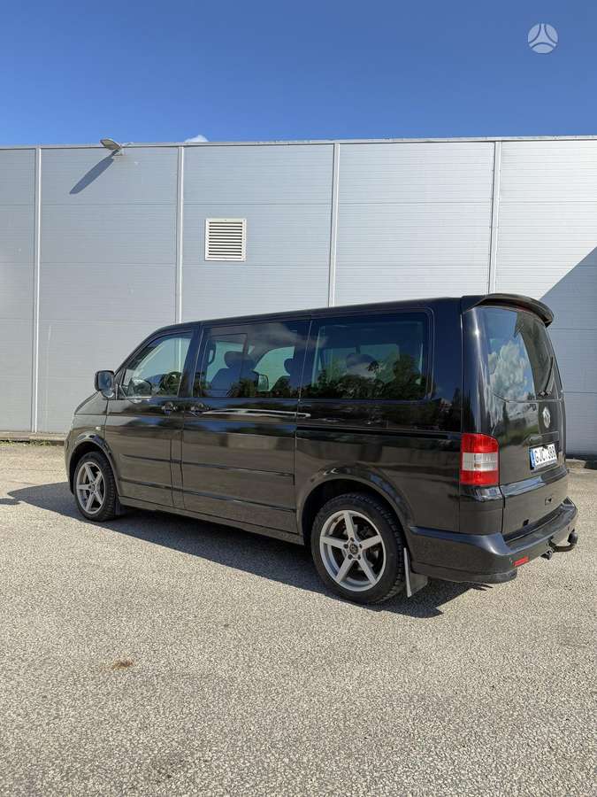 Volkswagen Multivan 2005 — engine 2460 cm³, 174 HP (128kW)
