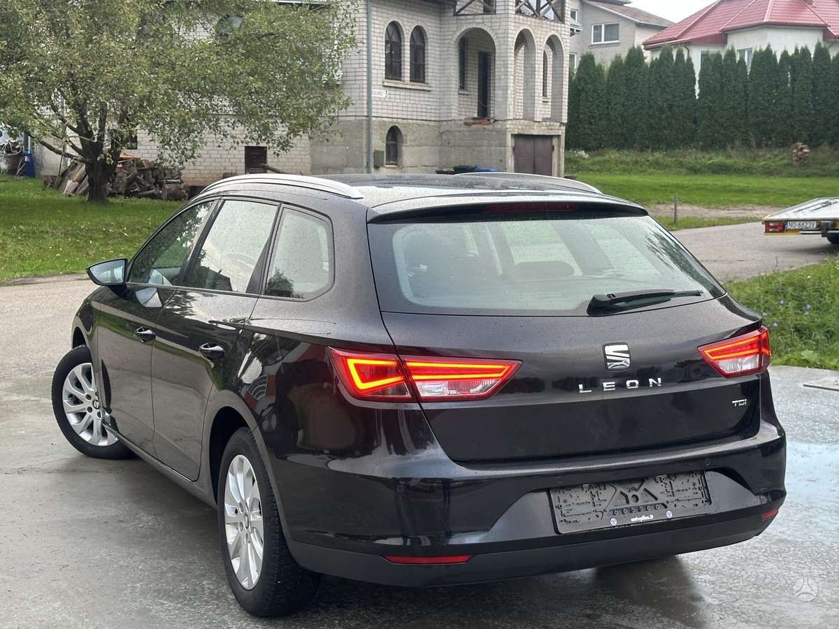 Seat Leon 2014 — салон