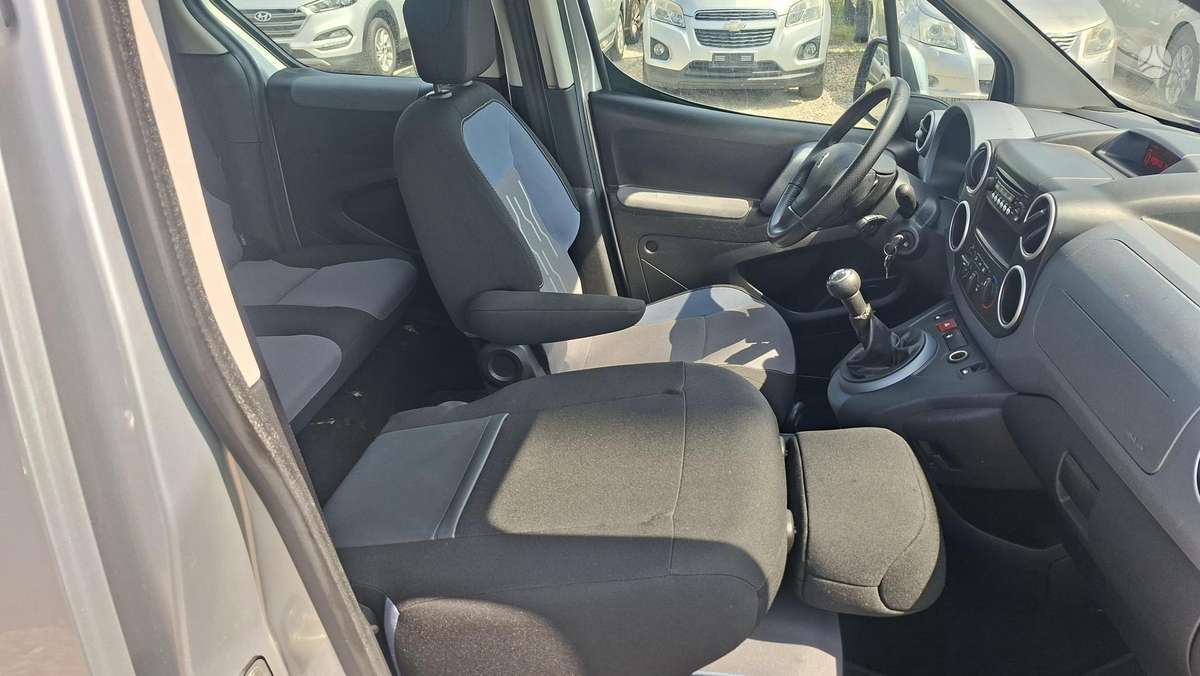 Peugeot Partner 2012 — photo 13