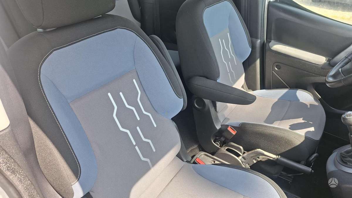 Peugeot Partner 2012 — photo 14