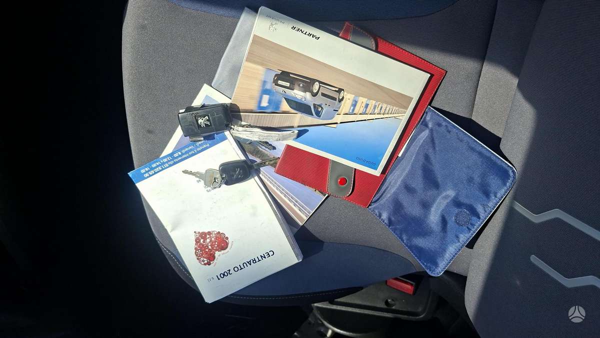 Peugeot Partner 2012 — photo 16