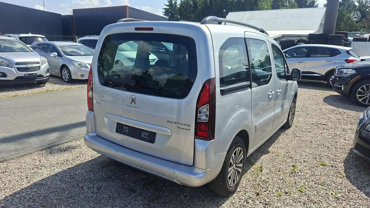 Peugeot Partner 2012 — photo 9