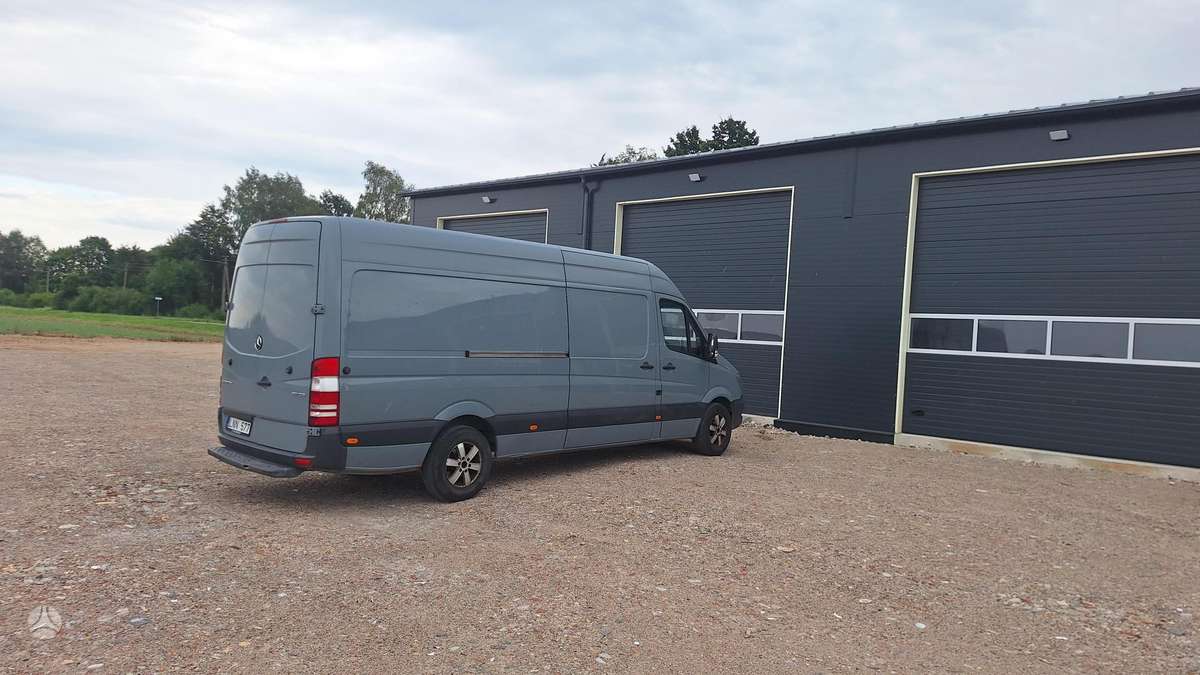 Mercedes-Benz Sprinter 2015 — photo 20