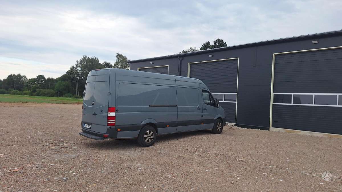 Mercedes-Benz Sprinter 2015 — photo 21