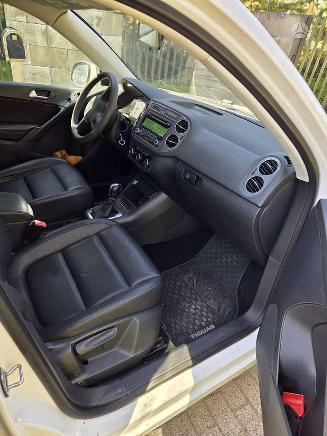 Volkswagen Tiguan 2012 — photo 5