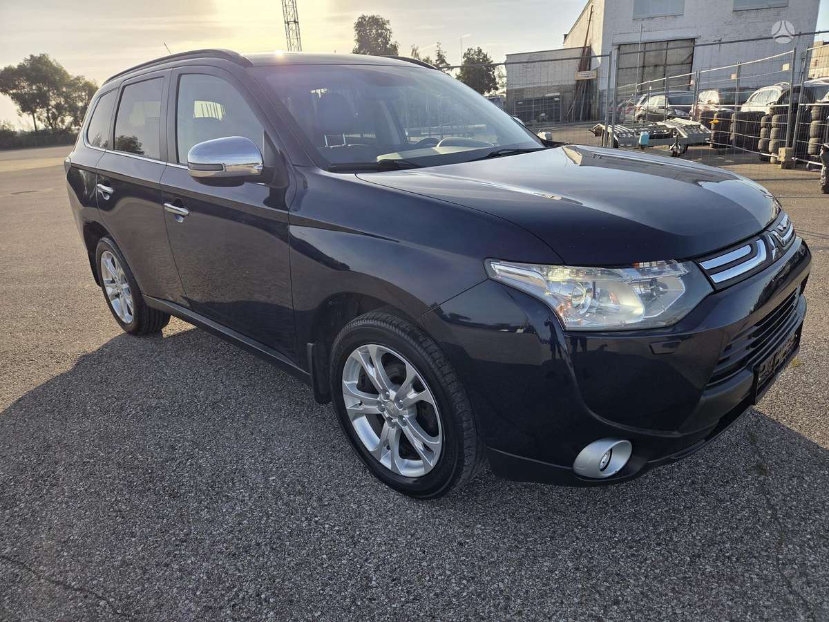 Mitsubishi Outlander, 2013