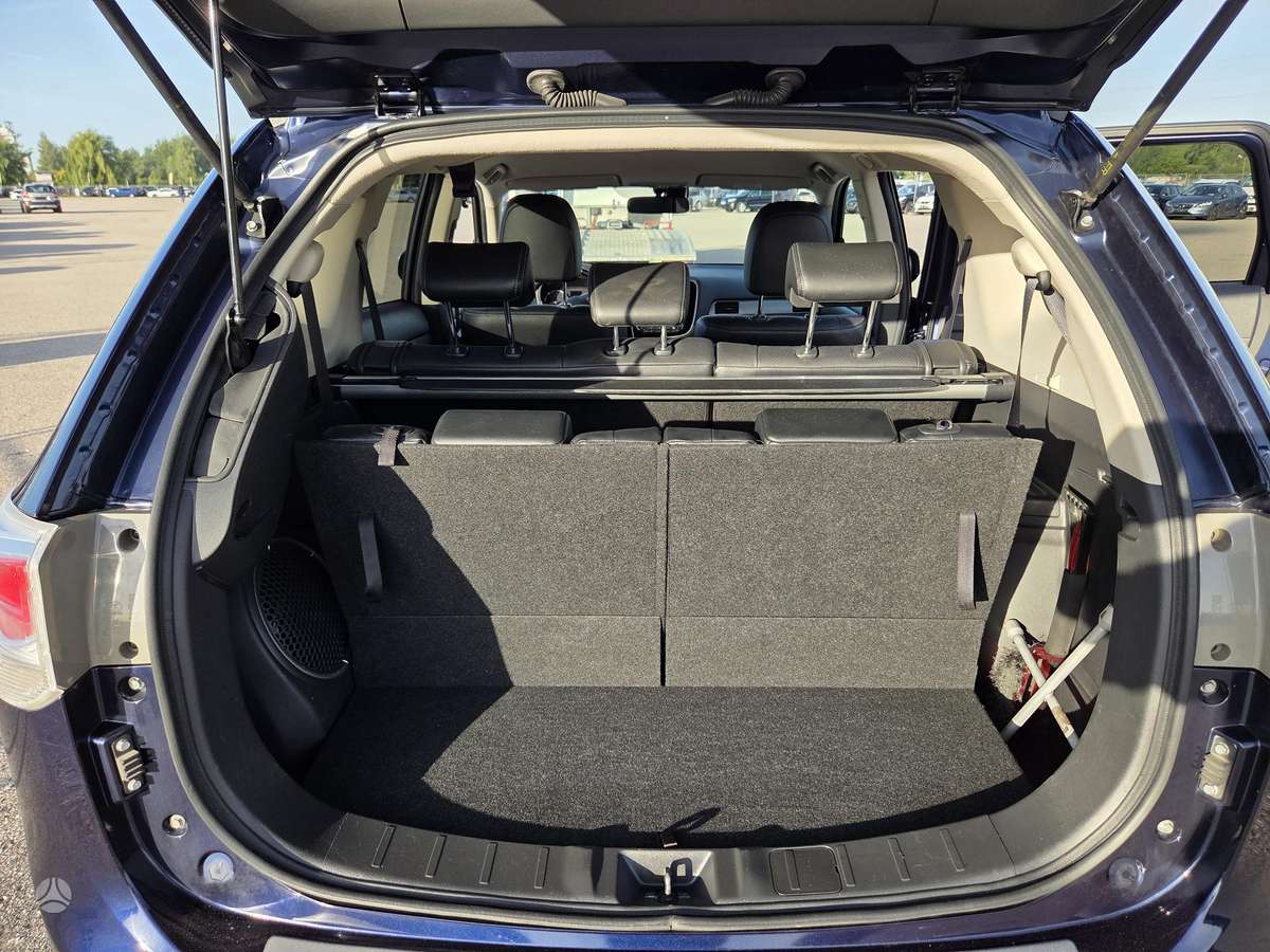 Mitsubishi Outlander 2013 — photo 14