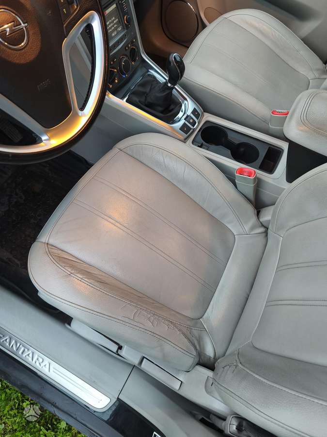Opel Antara 2013 — photo 23