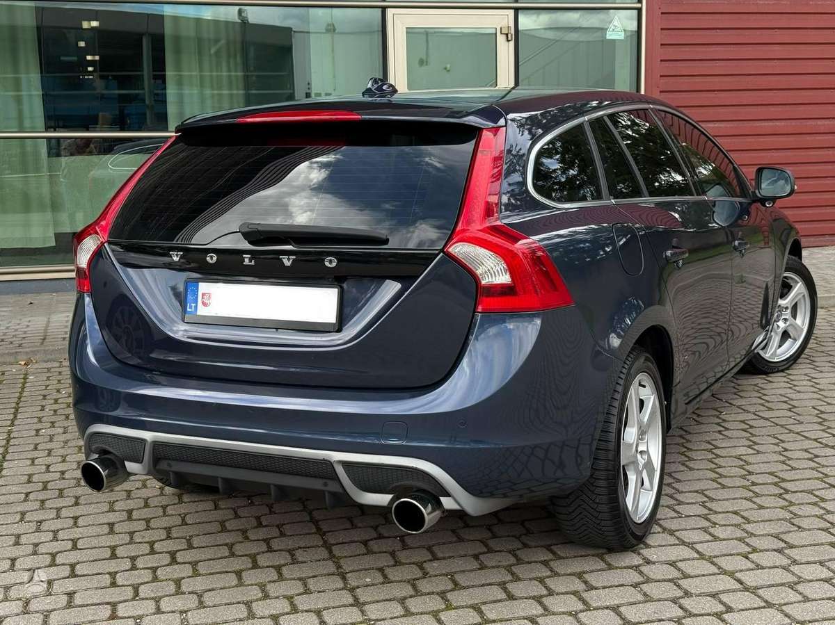 Volvo V60 2012 — photo 6