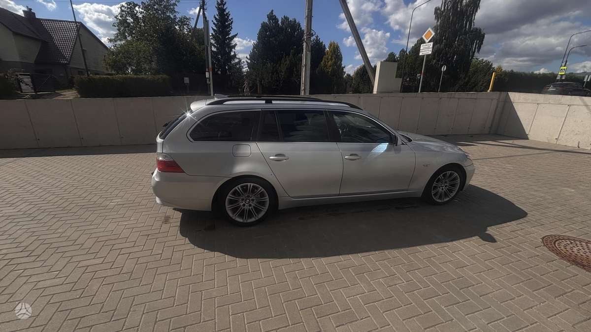 BMW 525 2008 — photo 5