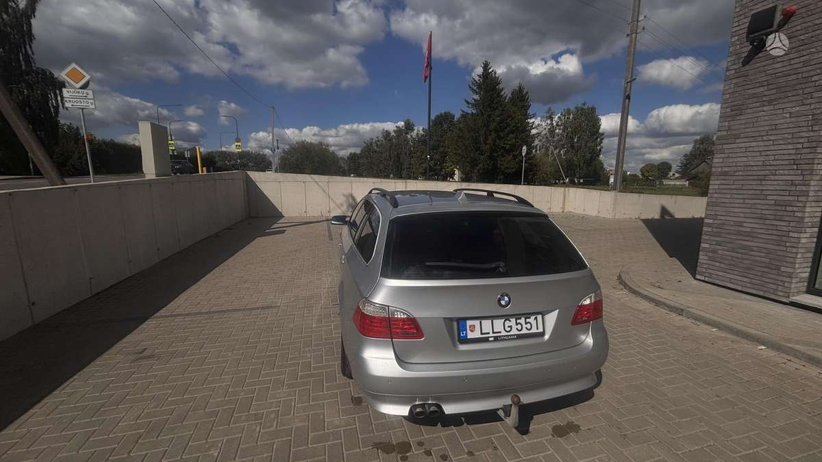 BMW 525 2008 — photo 7