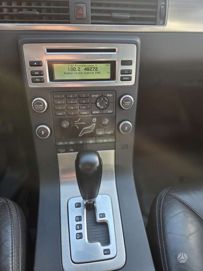 Volvo XC70 2009 — photo 12