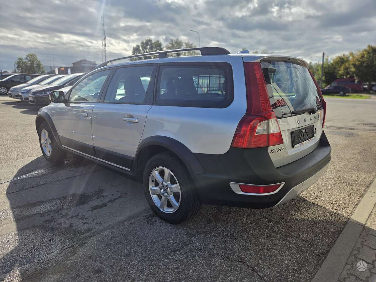 Volvo XC70 2009 — photo 7