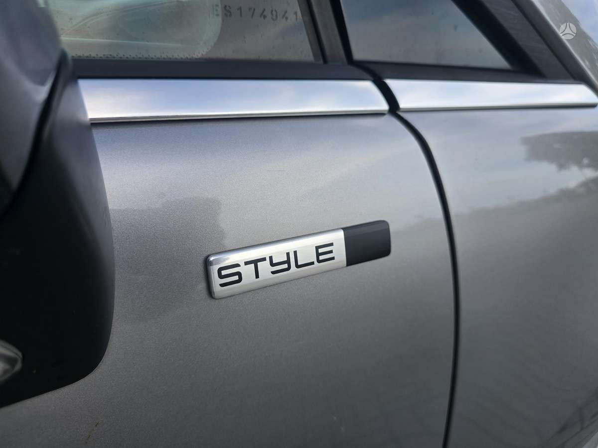 Peugeot 5008 2014 — photo 11