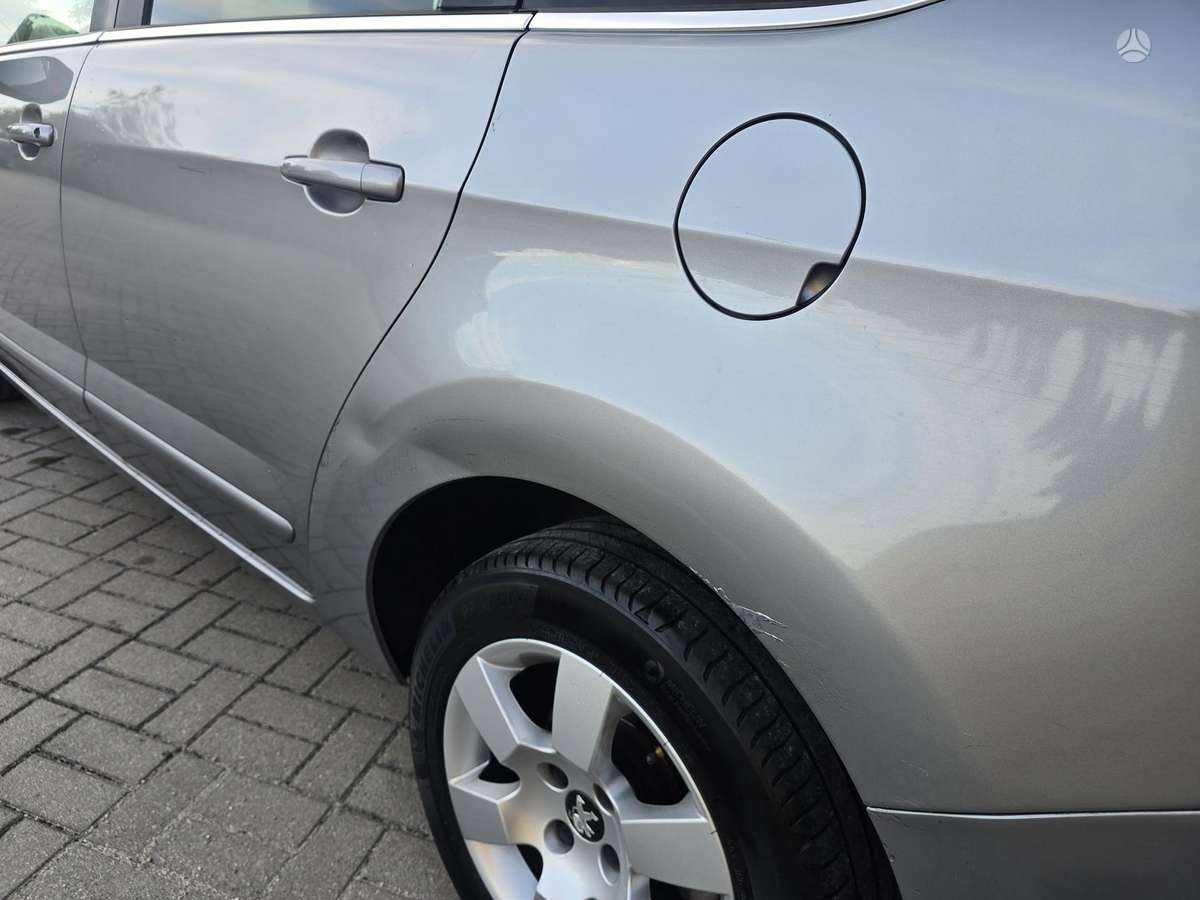 Peugeot 5008 2014 — photo 13