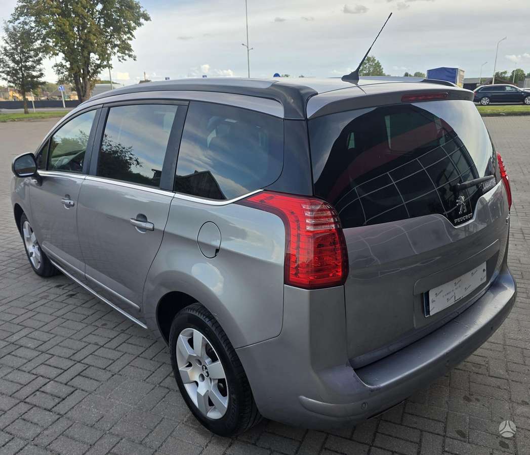 Peugeot 5008 2014 — photo 9