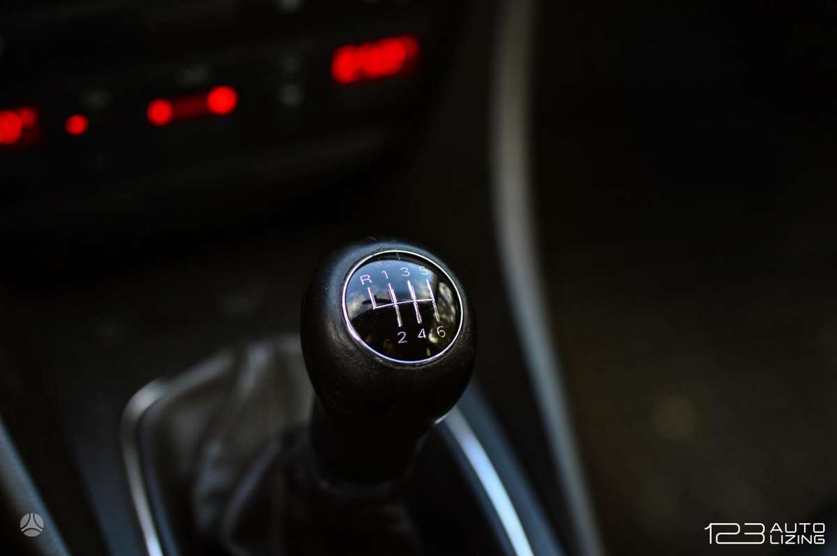 Audi A6 2004 — photo 17