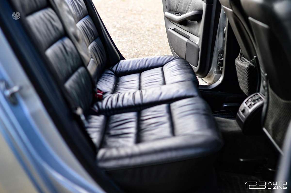 Audi A6 2004 — photo 8