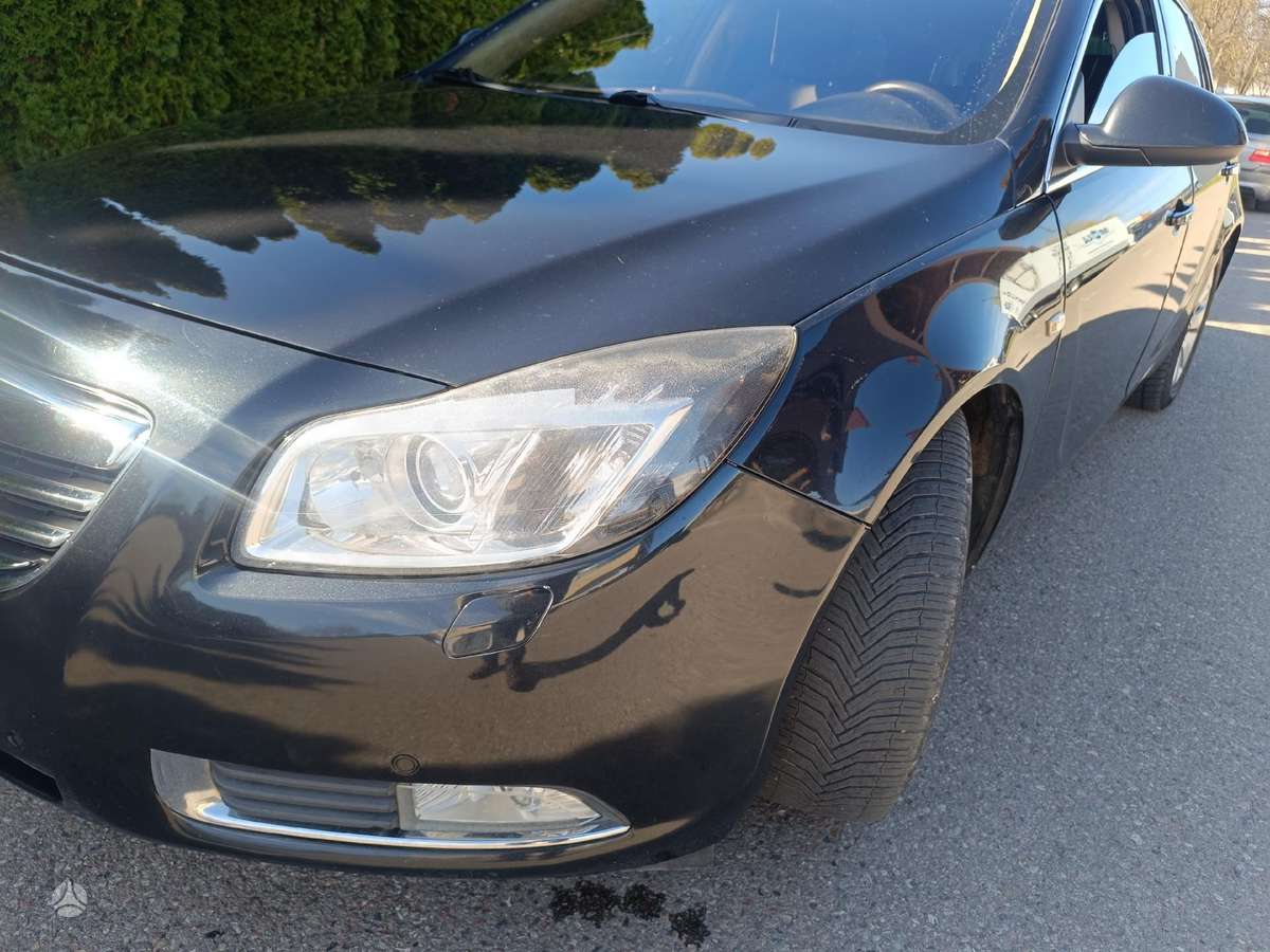 Opel Insignia 2011 — engine 1956 cm³, 160 HP (118kW)