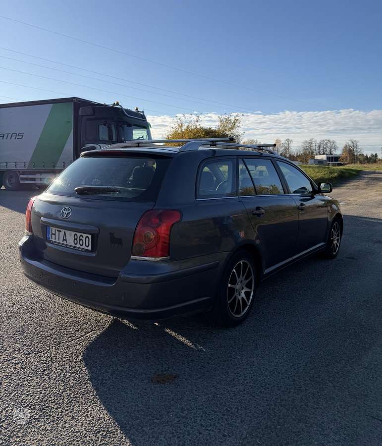 Toyota Avensis 2005 — двигун 1995 cm³, 116 HP (85kW)