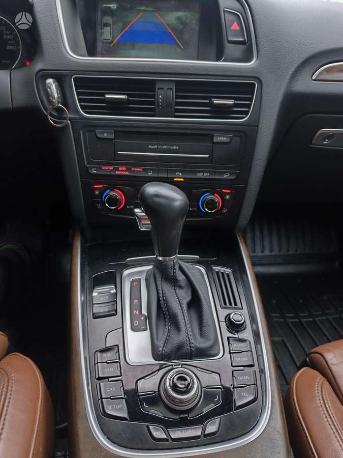 Audi Q5 2009 — photo 10